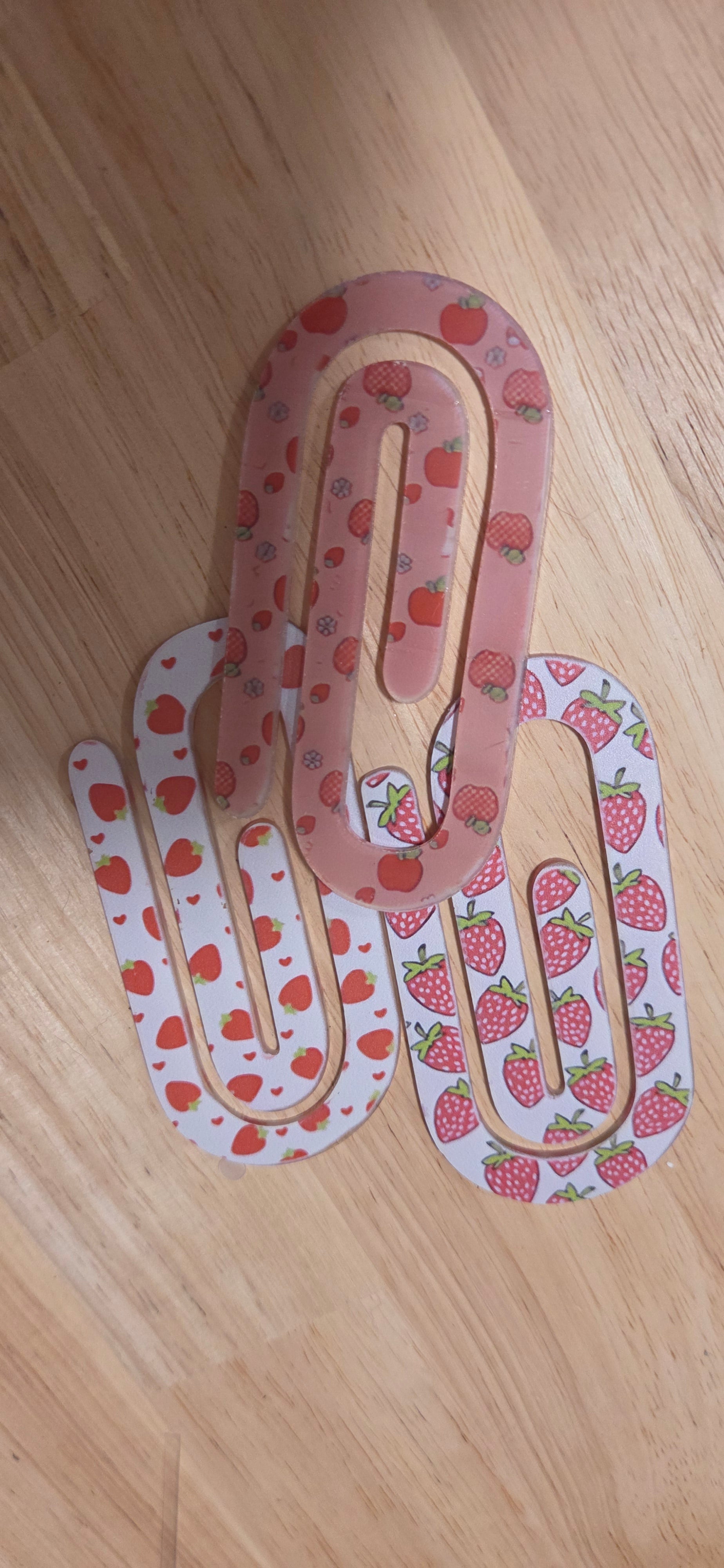 Set of 3 jumbo strawberry print paper clips in pink red and white
